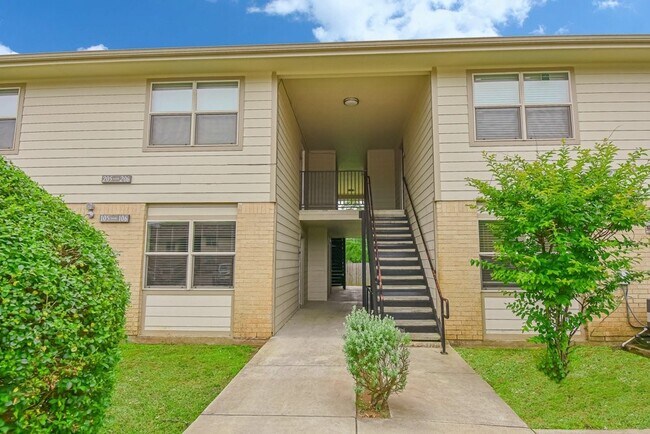 Foto del edificio - 1501 S Bolton St