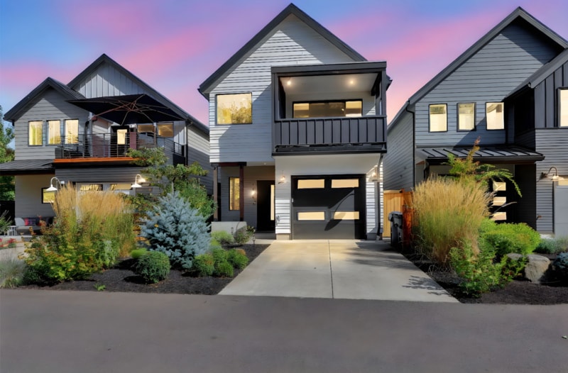 Primary Photo - 1909 Elkhorn Dr