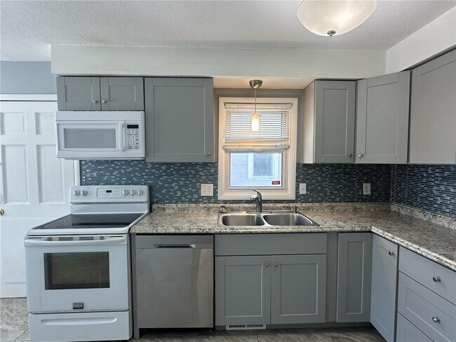 Foto del edificio - 1718 3rd Ave N