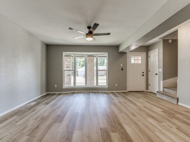 Building Photo - Stunning 4-Bedroom Home for Rent in Westwood Addition – Completely Remodeled on a Huge Lot!