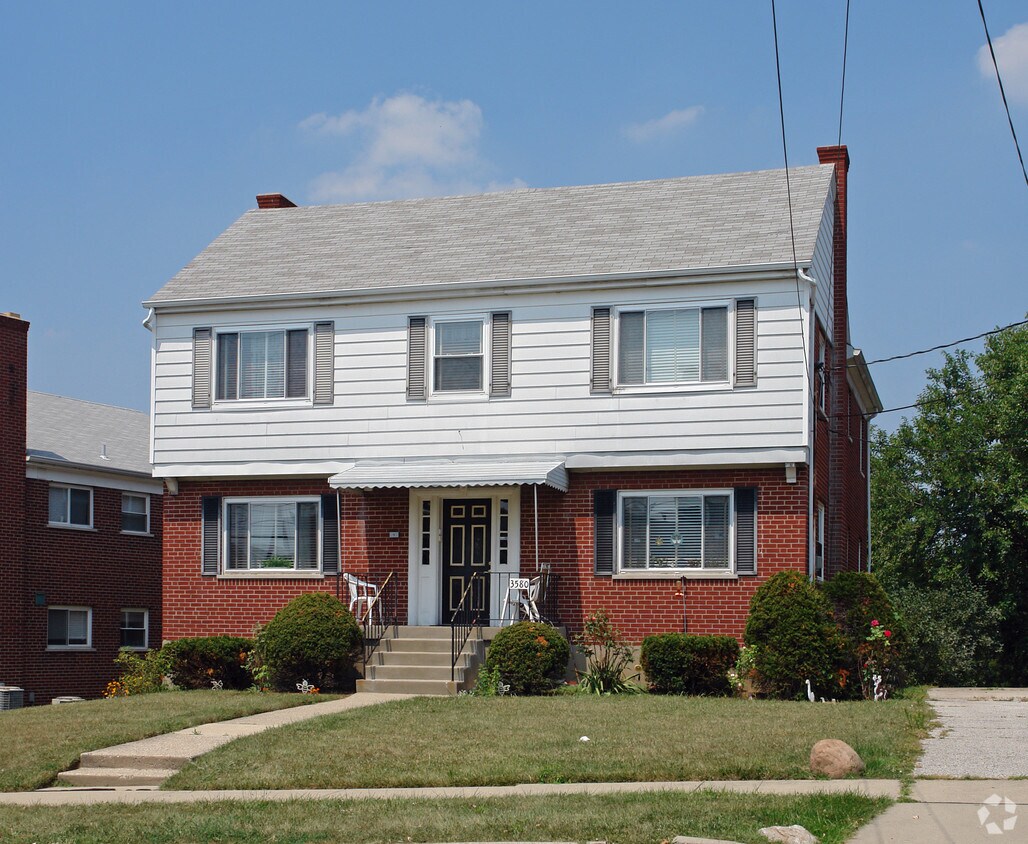 Primary Photo - 3580 Schwartze Ave