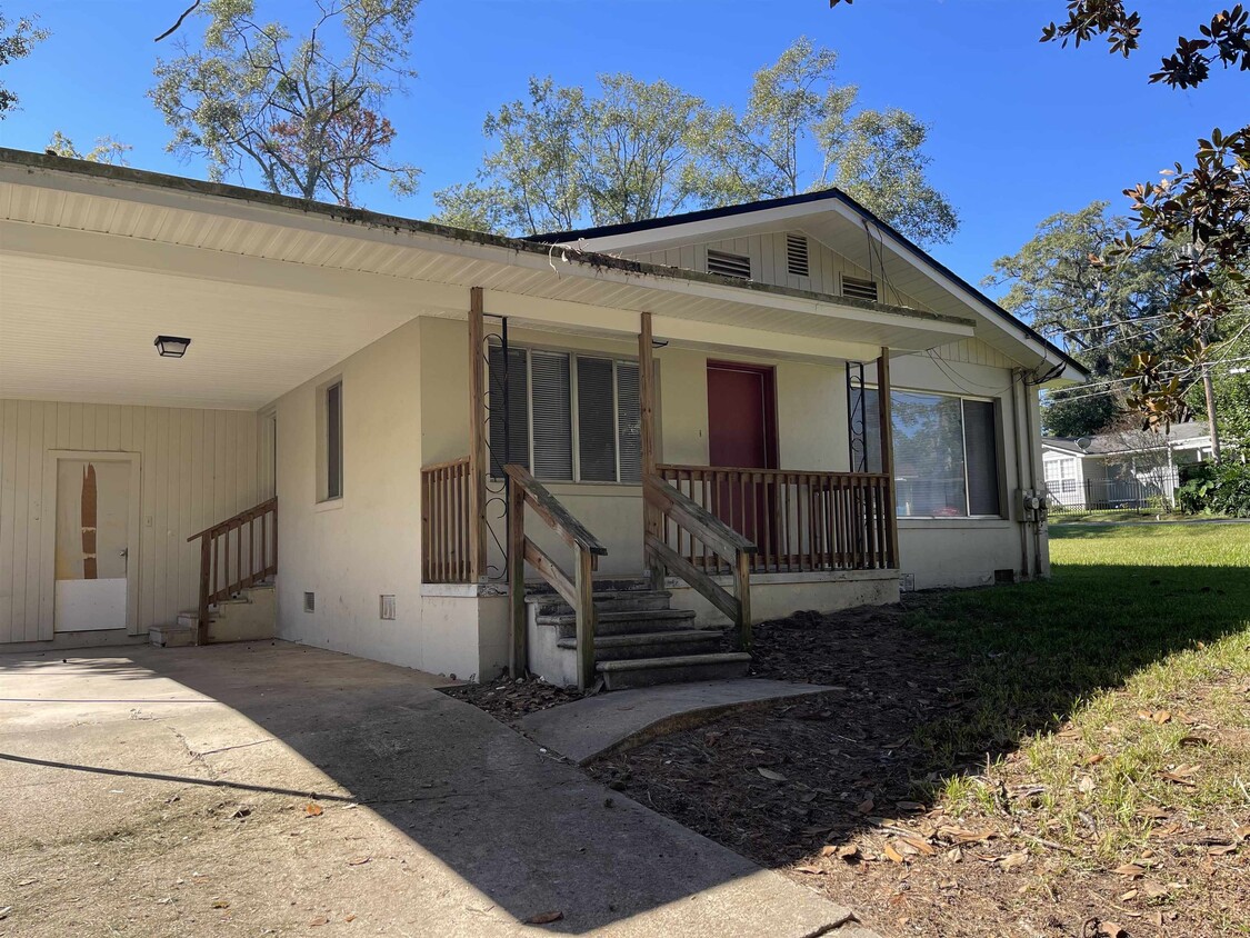 Foto principal - 3407 Miami Dr