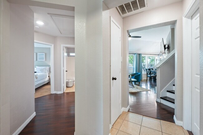 Building Photo - 4903 Captains Pl