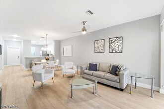 Building Photo - 8259 Parkstone Pl