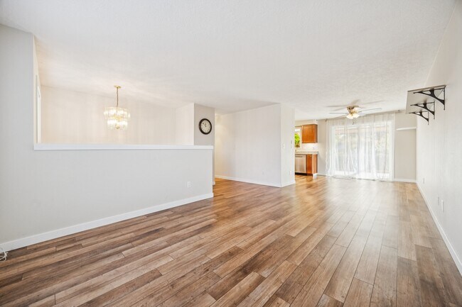 Building Photo - 7706 SE 104th Ave