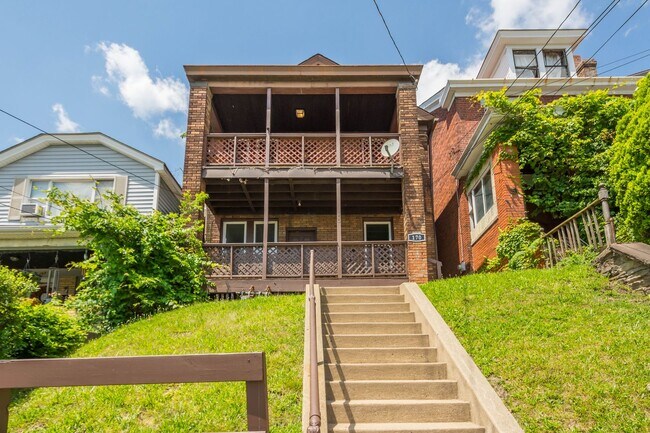 Building Photo - 170 Ormsby Ave