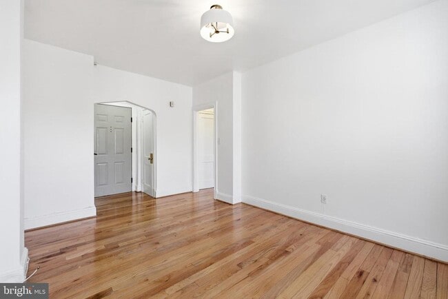 Foto del edificio - 3446 Connecticut Ave NW