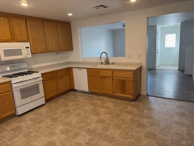 Building Photo - 3 bedroom home in Rhodes Ranch