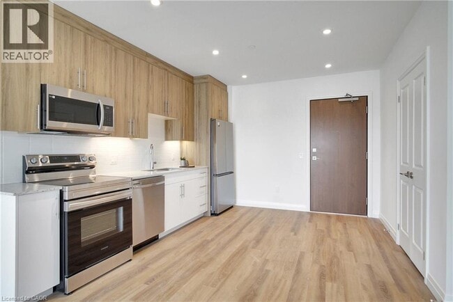 Building Photo - 525 New Dundee Rd