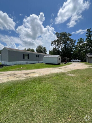 Building Photo - 41138 Wendy Dr