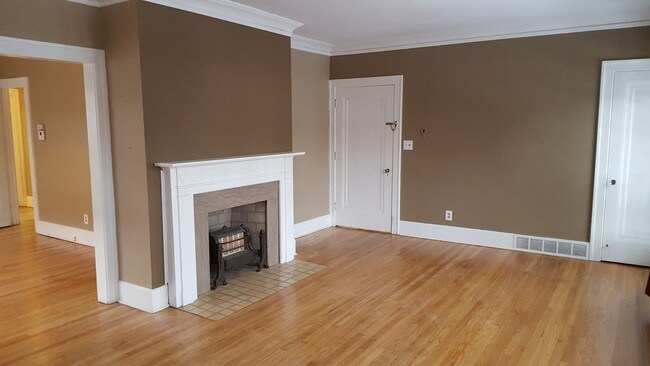 Foto del edificio - 1298 Hathaway Ave