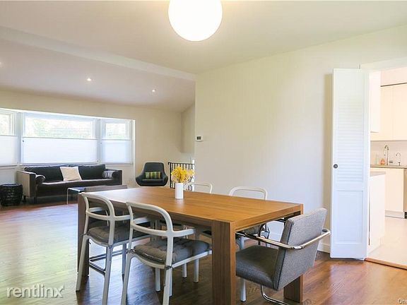 Foto del edificio - 3 br, 3 bath House - 1047 Weaver St