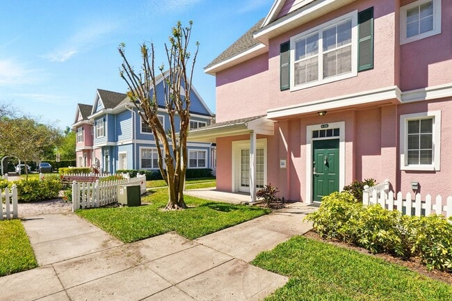 Building Photo - Charming and Spacious 4-Bedroom, 3-Bathroom Fully Furnished Townhome  in the Sought-After Venetia...