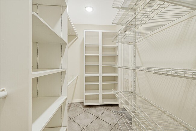 Foto del edificio - 4806 Hickorygate Dr
