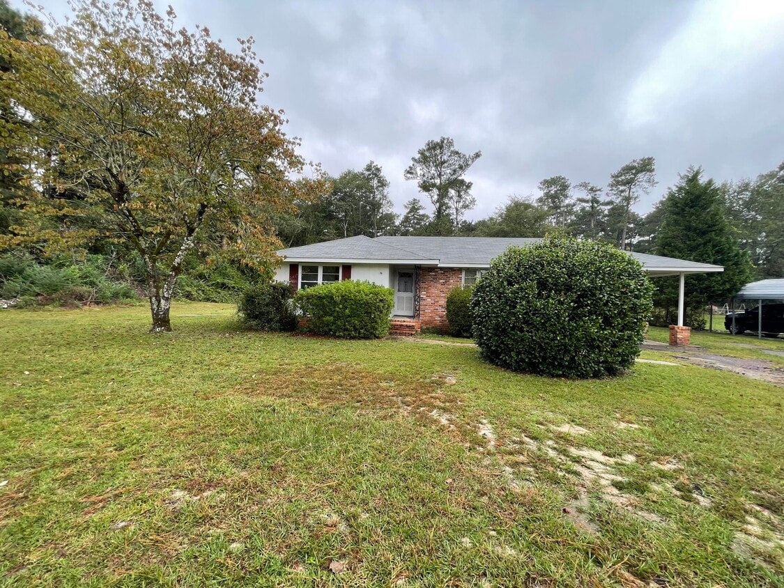 Primary Photo - 1457 Columbia Hwy N