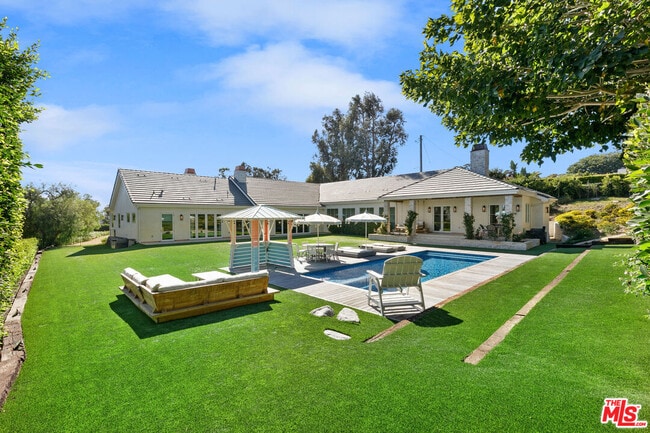 Foto del edificio - 28861 Selfridge Dr