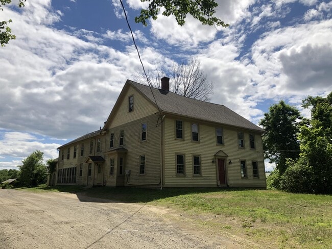 Building Photo - 121 Bay Rd