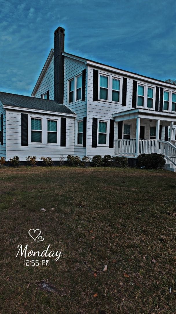 Building Photo - 711 Marine St