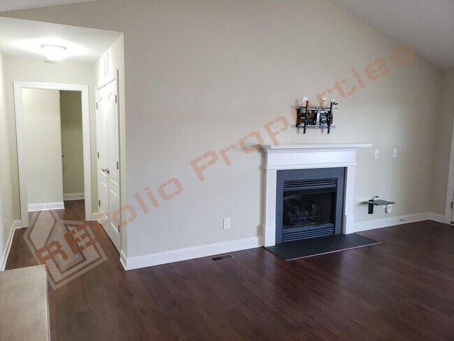 Foto del edificio - Amazing 3-Bedroom Ranch with a 2-Car Garage and a Huge Backyard in Hadden Pointe, Fuquay-Varina —...