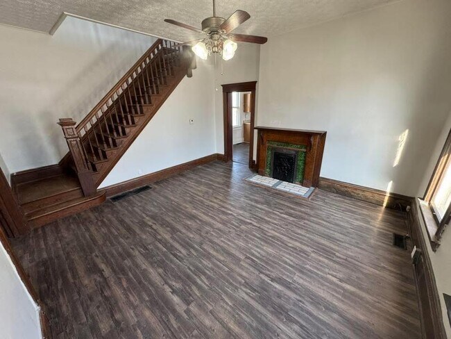Foto del edificio - 1535 Sharon Ave