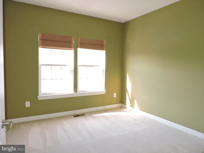 Building Photo - 7205 Darby Downs