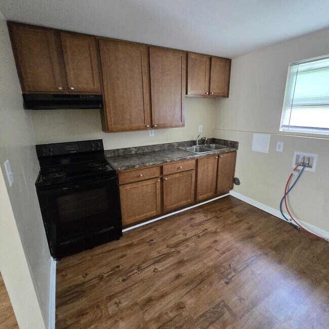 Foto del edificio - This 2 Bedroom 1 bath home has been recently updated.