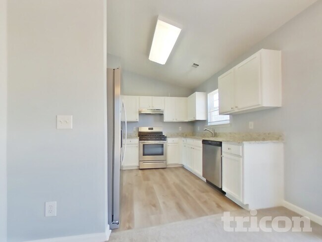 Foto del edificio - 245 Longview Dr