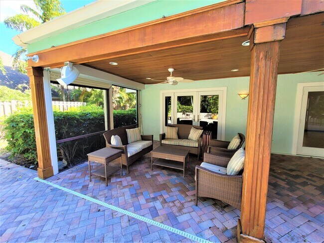 Building Photo - 1160 Driftwood Dr