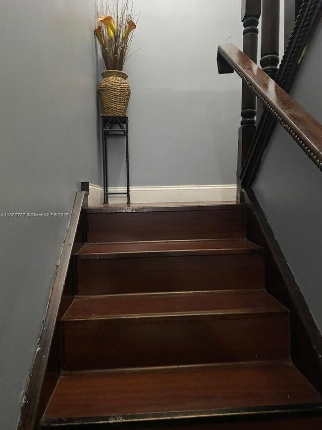 Foto del edificio - 19319 NW 54th Ct