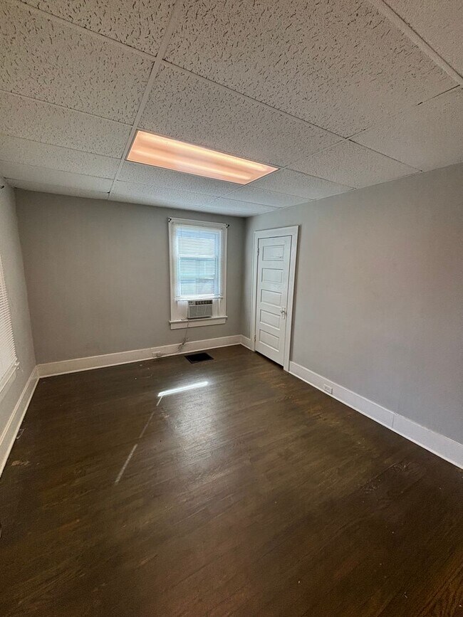 Building Photo - 1512 Highland Ave