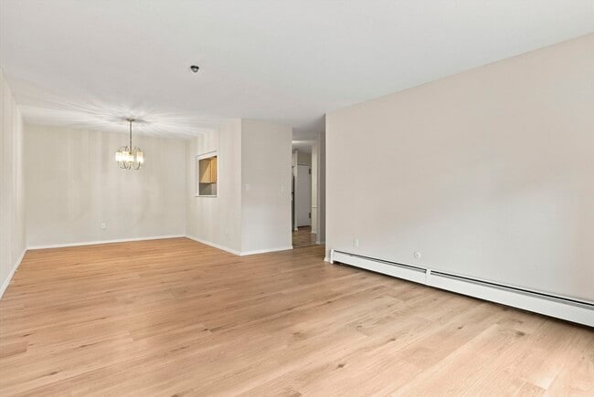 Building Photo - 147 Sylvan St