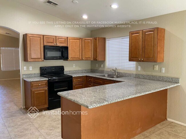 Building Photo - 40071 N Cassara Dr