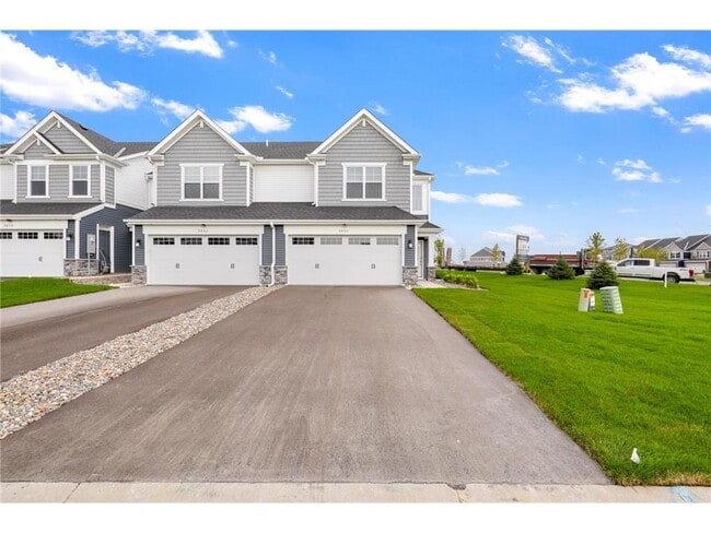 Building Photo - 190 Jean Avenue