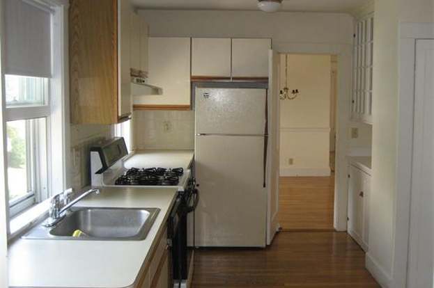 Building Photo - 23 Troy Ln