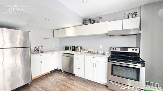 Photo du bâtiment - 764 Black Cherry Dr