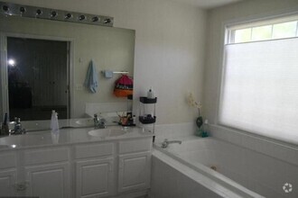 Building Photo - 13088 Rose Petal Cir