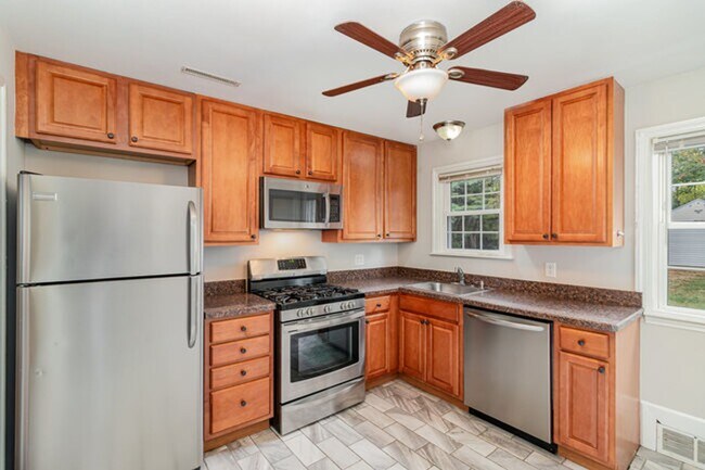 Foto del edificio - 2 Bed / 1 Bath House - Downtown Historic S...