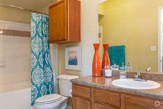 2 BR, 2 BA - 1,055 SF - Country Club Pointe Apartment Homes