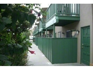 Foto principal - 16234 Eucalyptus Ave