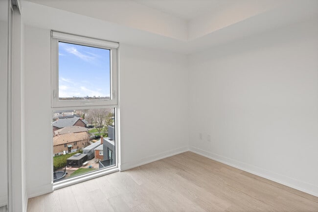 Building Photo - 480 Wilson Ave