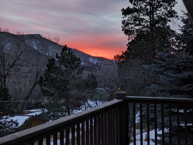 Foto del edificio - 9885 Fountain Rd