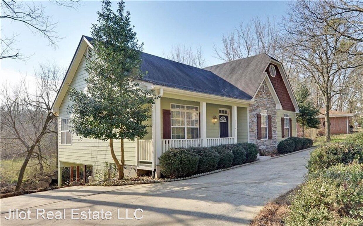 Foto principal - 3 br, 2 bath House - 1112 Jones Mill Rd.