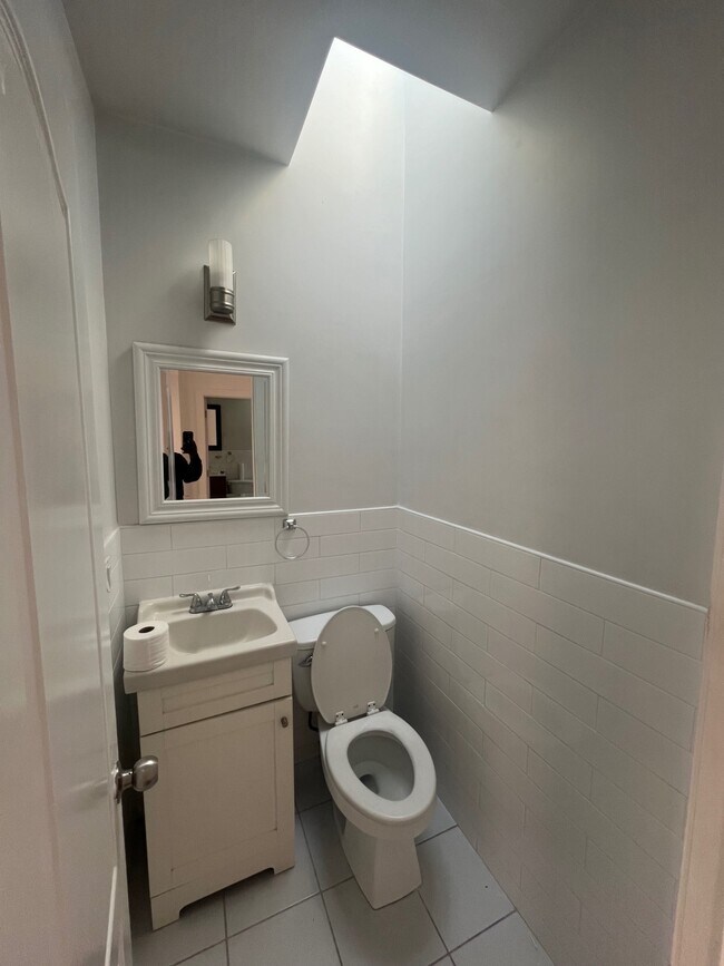 Foto del edificio - 2150 Fulton St