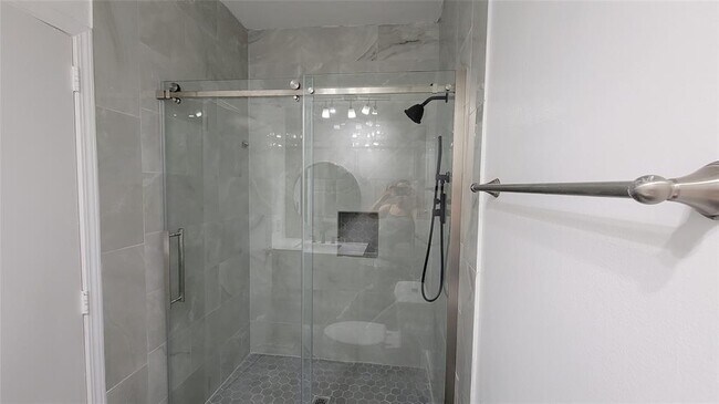 Foto del edificio - 2209 S Braeswood Blvd