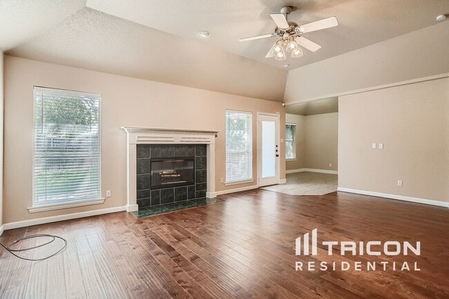Building Photo - 6209 Meadowmere Ln