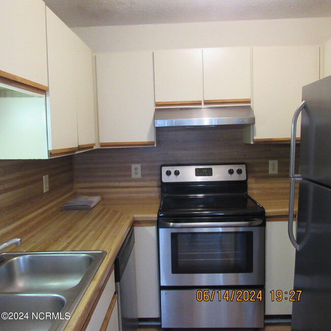 1500 Carolina Beach Ave N Unit 1d, Carolina Beach, Nc 28428 - Condo For 