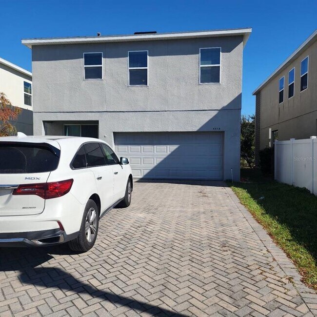 Foto del edificio - 5313 Northlawn Way