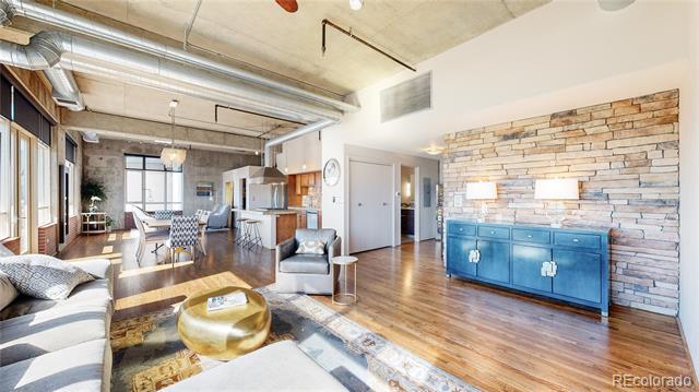 Foto del edificio - 2000 Little Raven St