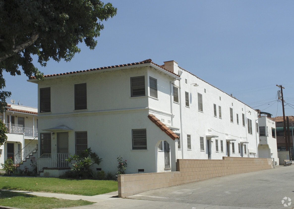 Building Photo - 30 N 1st St