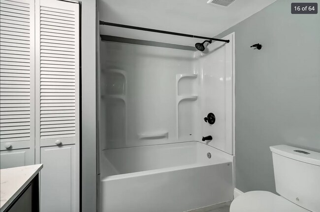 Foto del edificio - 6858 Lockridge Dr NW